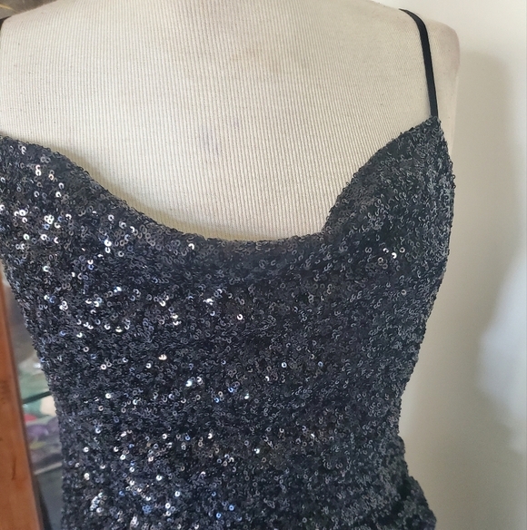 Forever 21 Black Sequin Bodycon Midi Dress - Picture 6 of 10